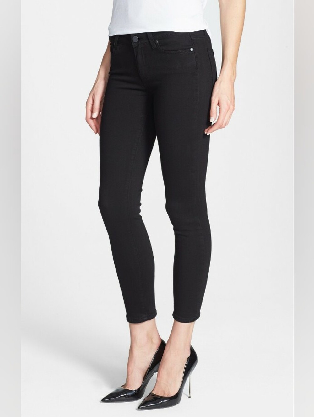 NWT Paige Transcend Verdugo Skinny Cropped Jeans in Size 27 Retail $169 Black